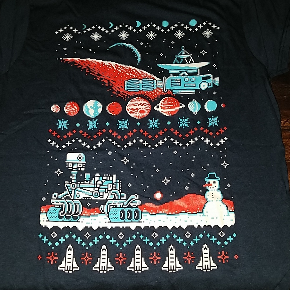 ⭐ NWOT Lootcrate Ugly Holiday Sweater Space Tee